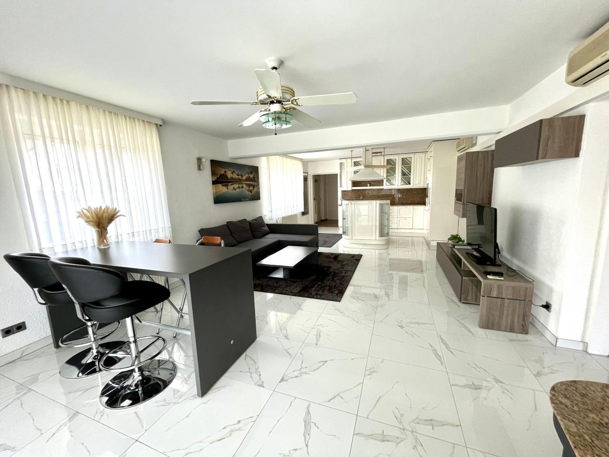 Apartamento Luxurioeses Mit Pool